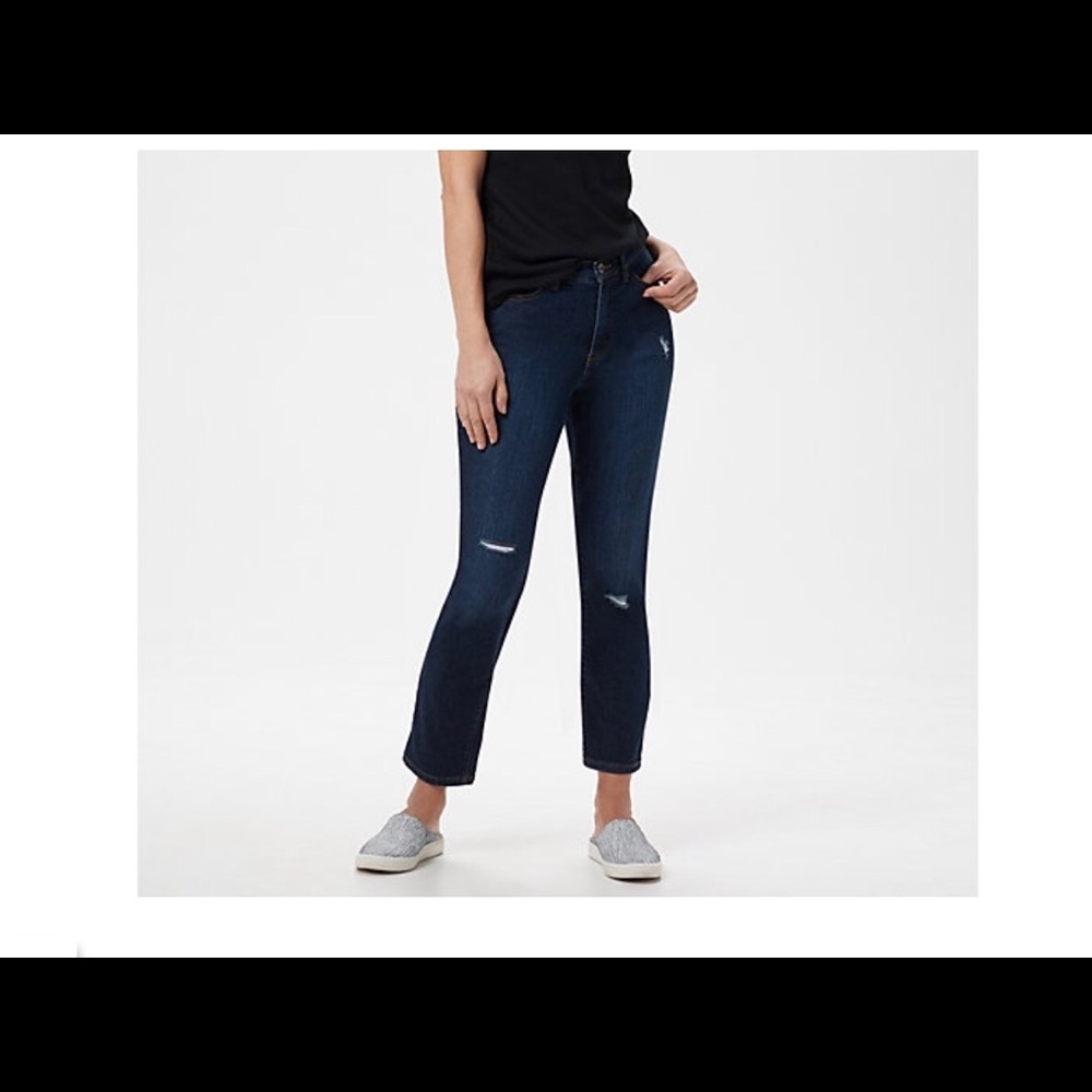 Studio by d&co distressed jeans